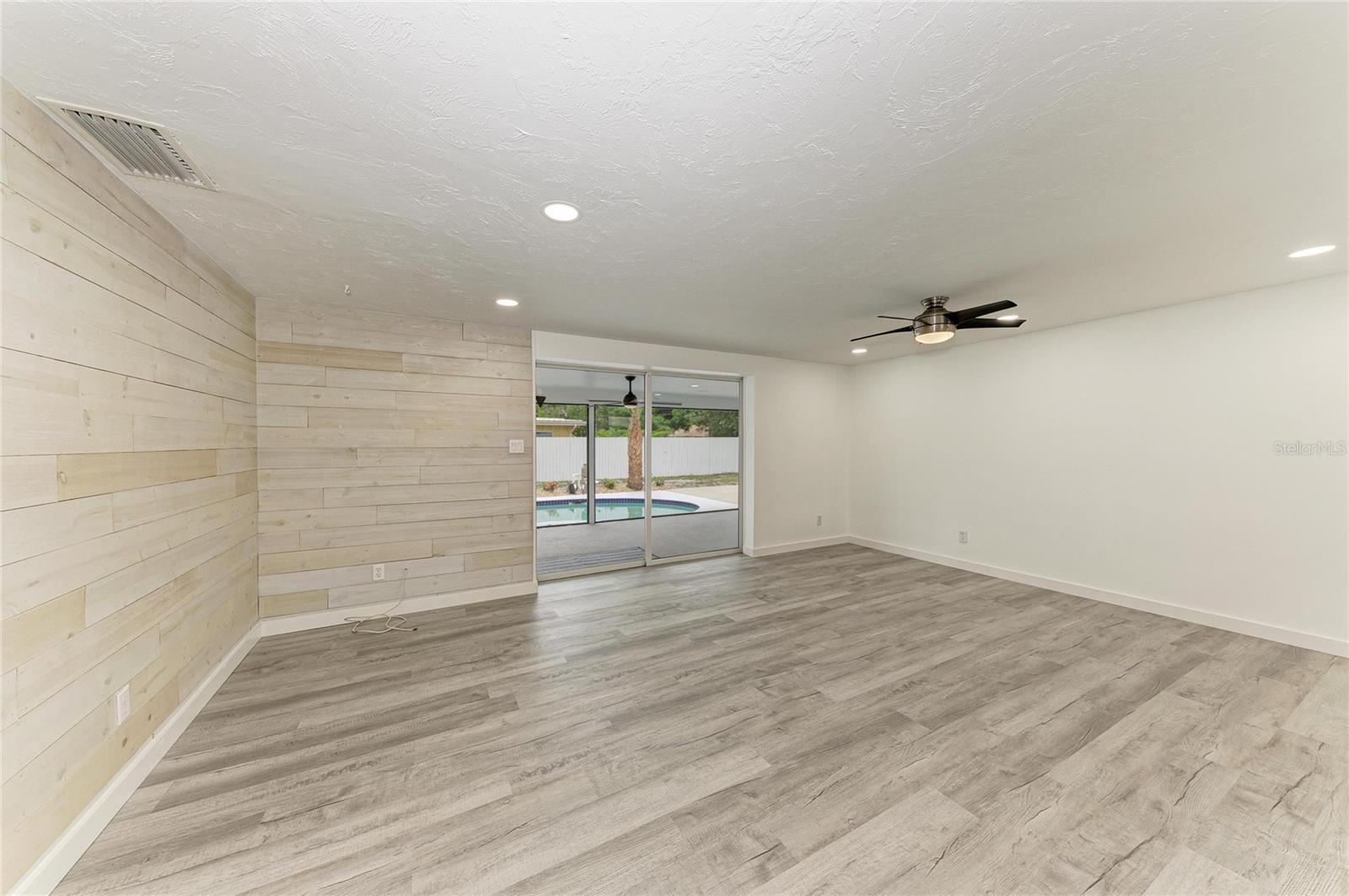 2714 DATURA ST — photo 9