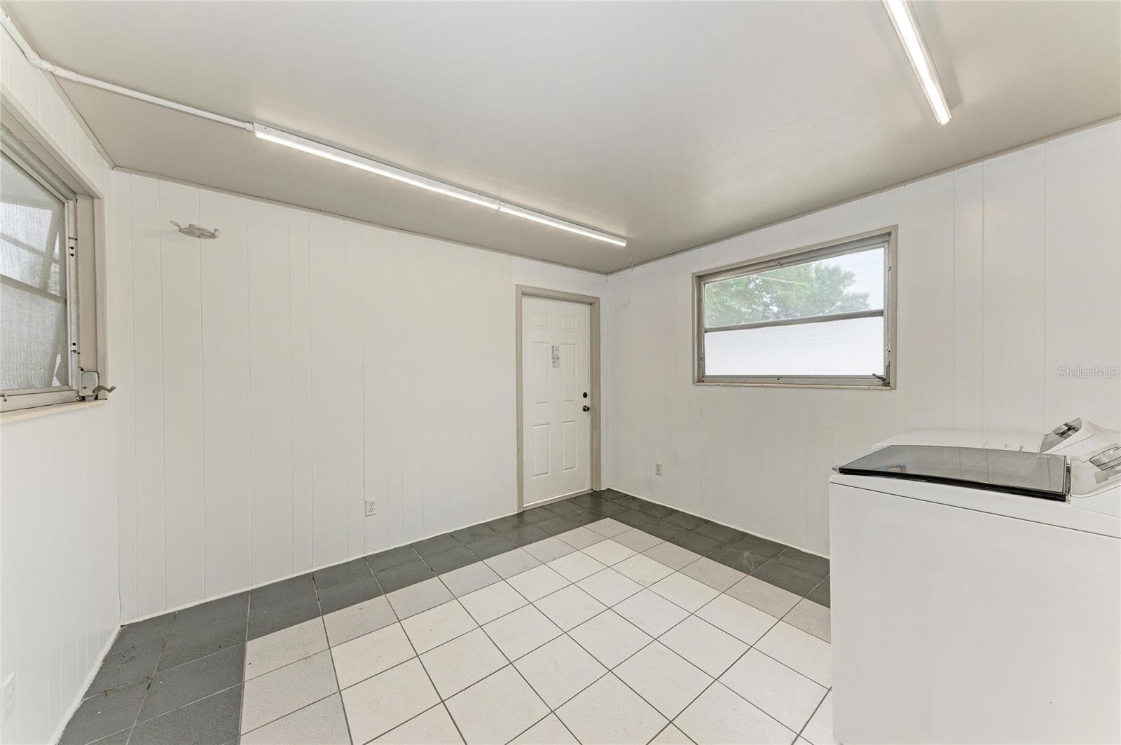 2714 DATURA ST — photo 39