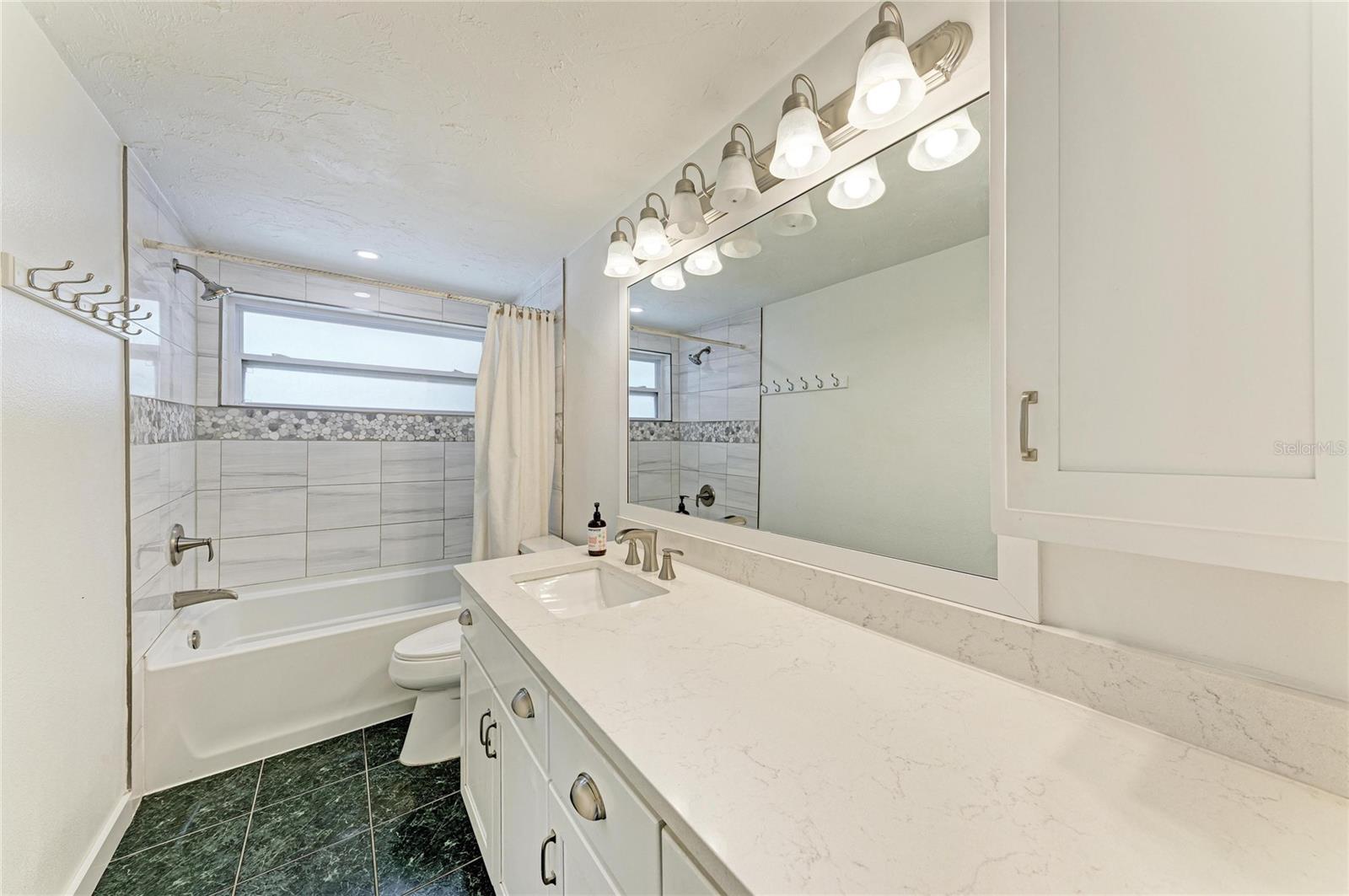 2714 DATURA ST — photo 32