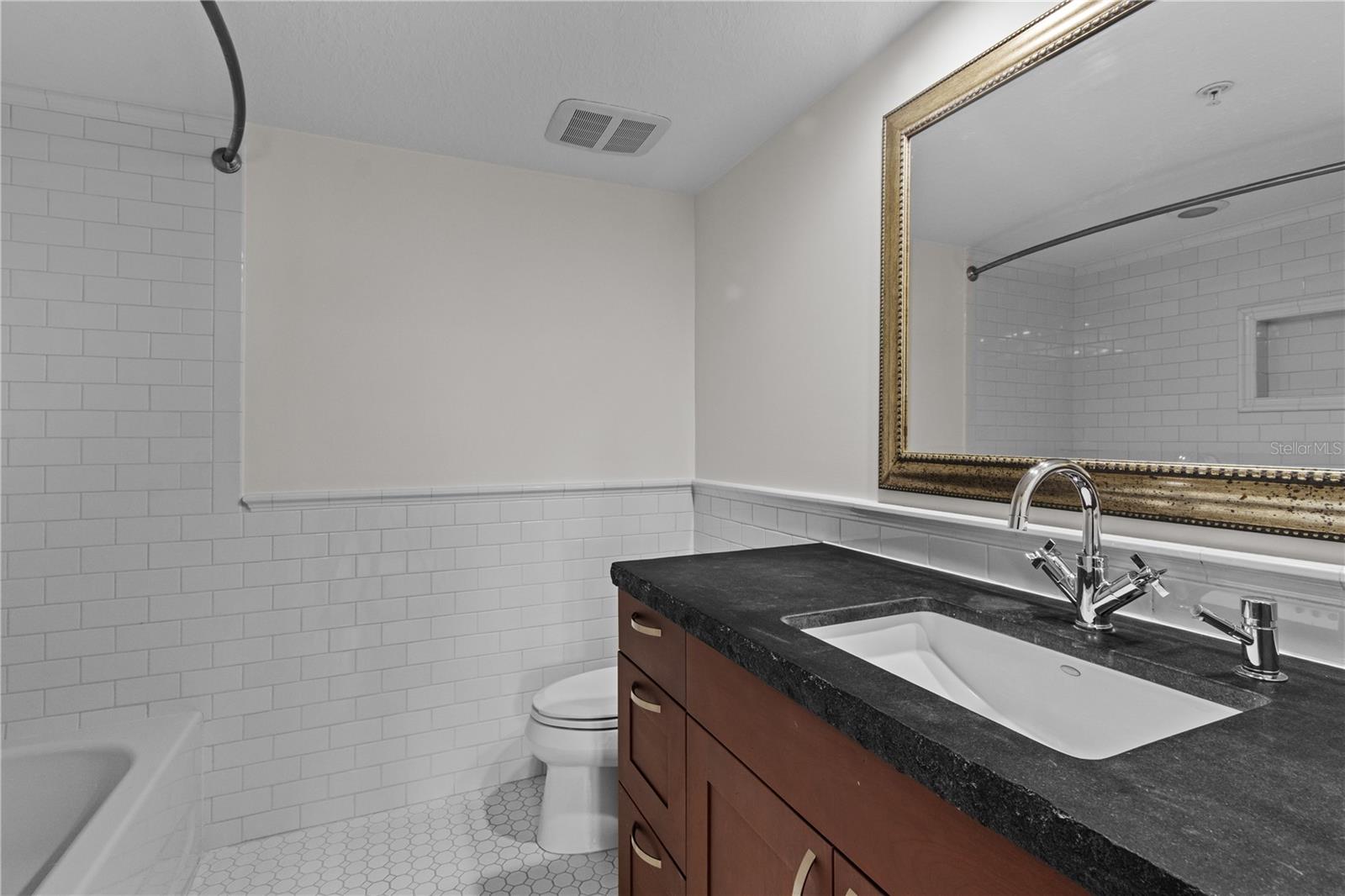1008 PASEO DEL RIO NE — photo 40