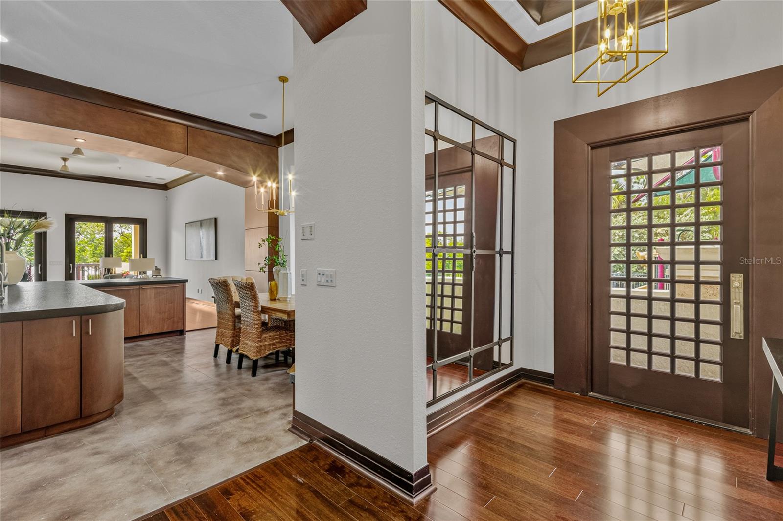 1008 PASEO DEL RIO NE — photo 14