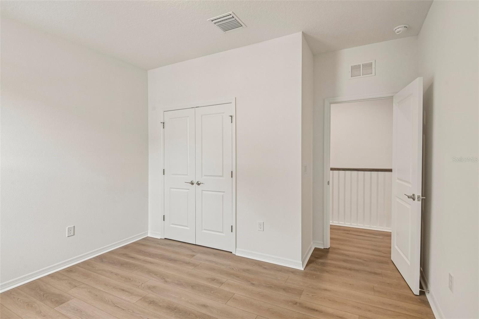 616 SILVER STREAM CT — photo 24