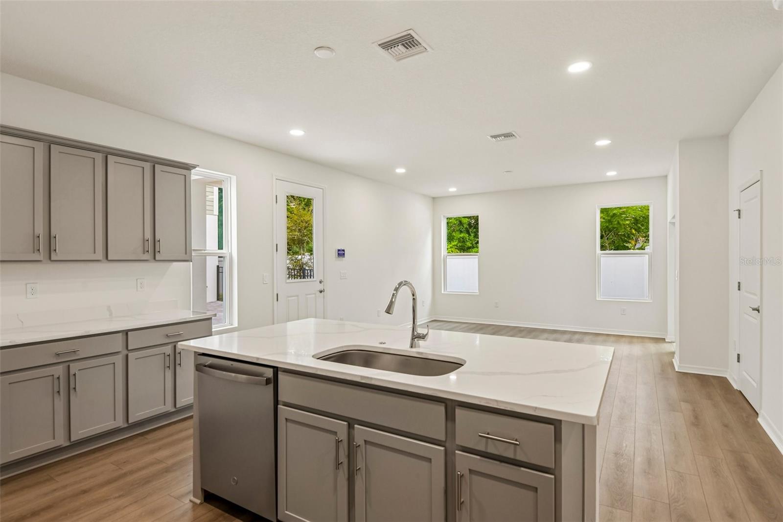 616 SILVER STREAM CT — photo 16