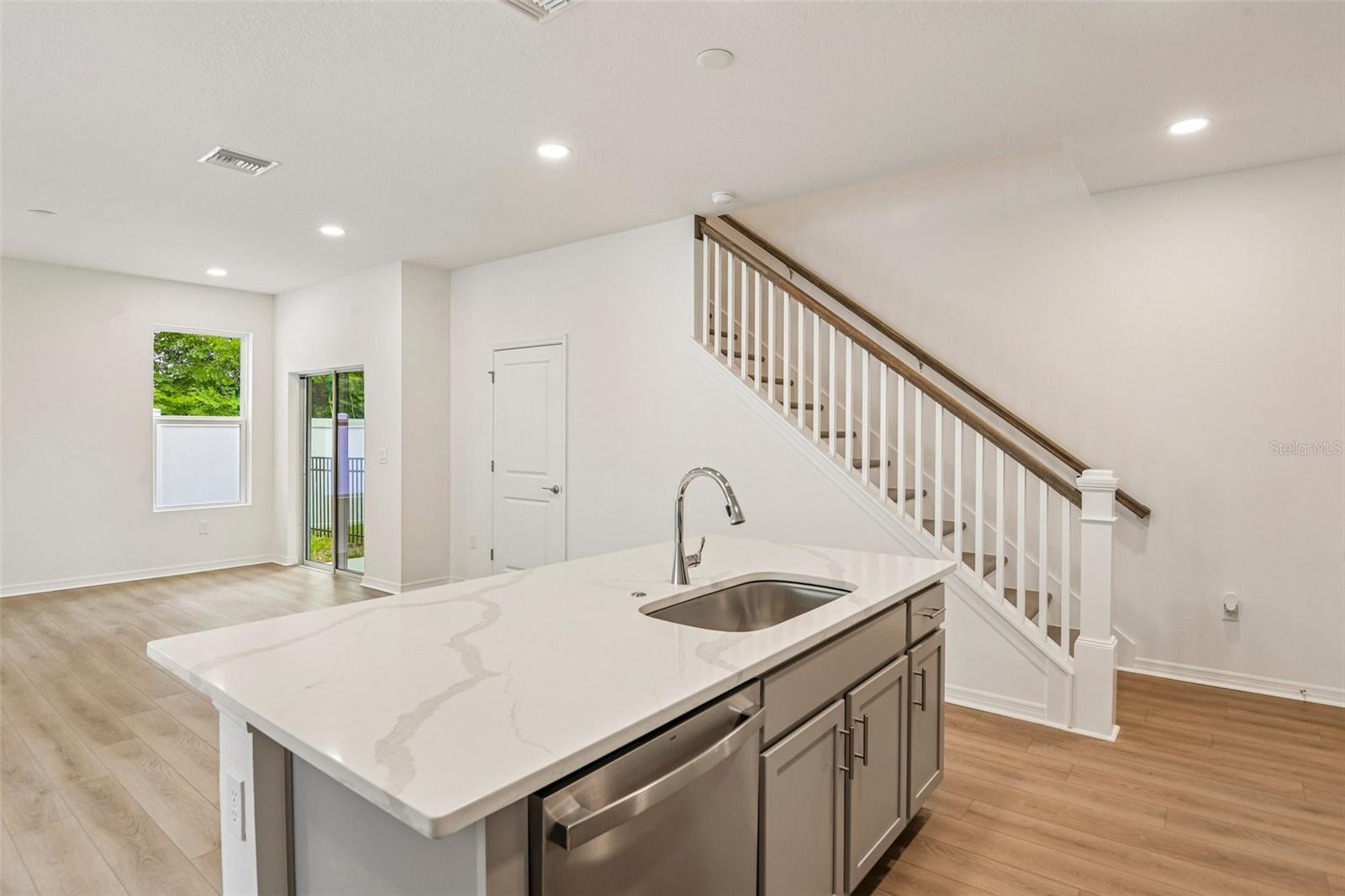 616 SILVER STREAM CT — photo 18