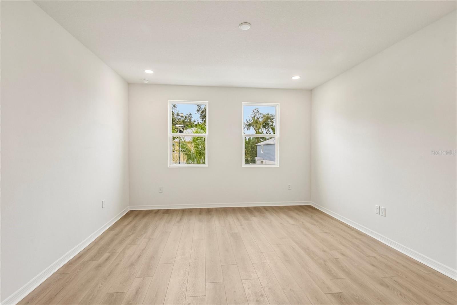 616 SILVER STREAM CT — photo 26