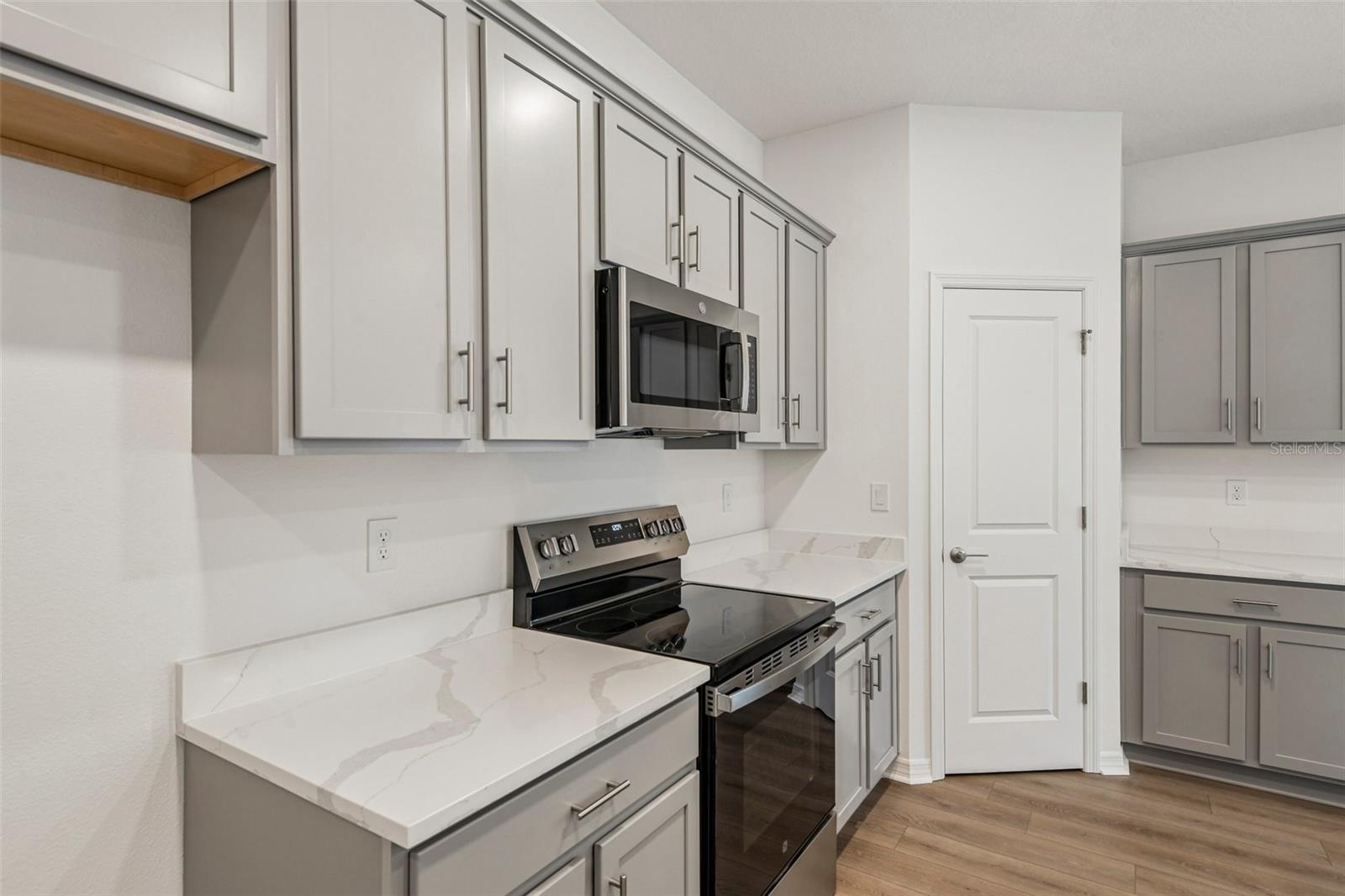 616 SILVER STREAM CT — photo 17