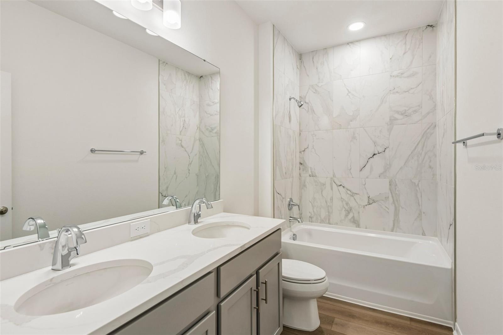 616 SILVER STREAM CT — photo 25