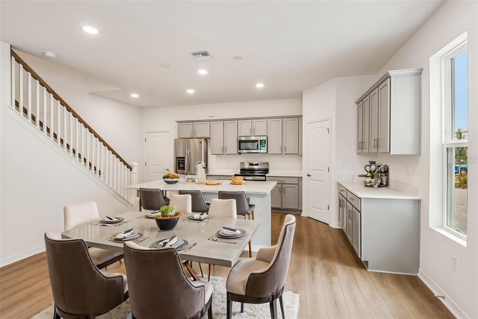616 SILVER STREAM CT — photo 13