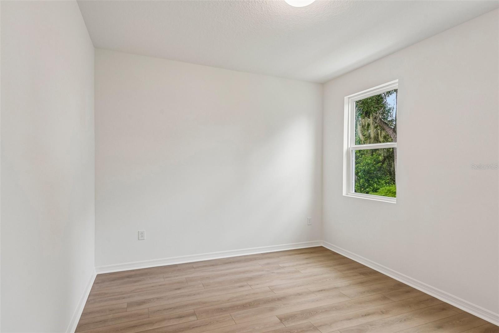 616 SILVER STREAM CT — photo 21