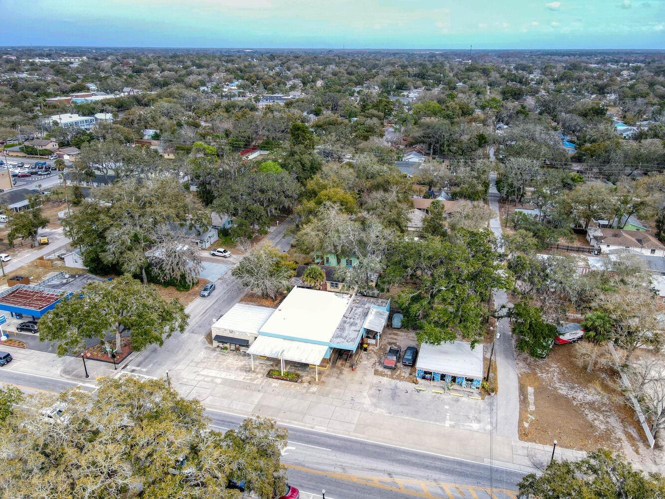 6118 GRAND BLVD — photo 3