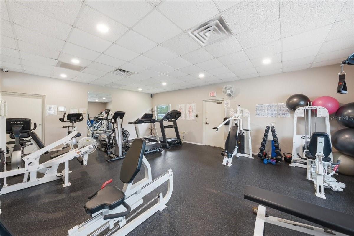 1332 PASADENA AVE S #102 — photo 37