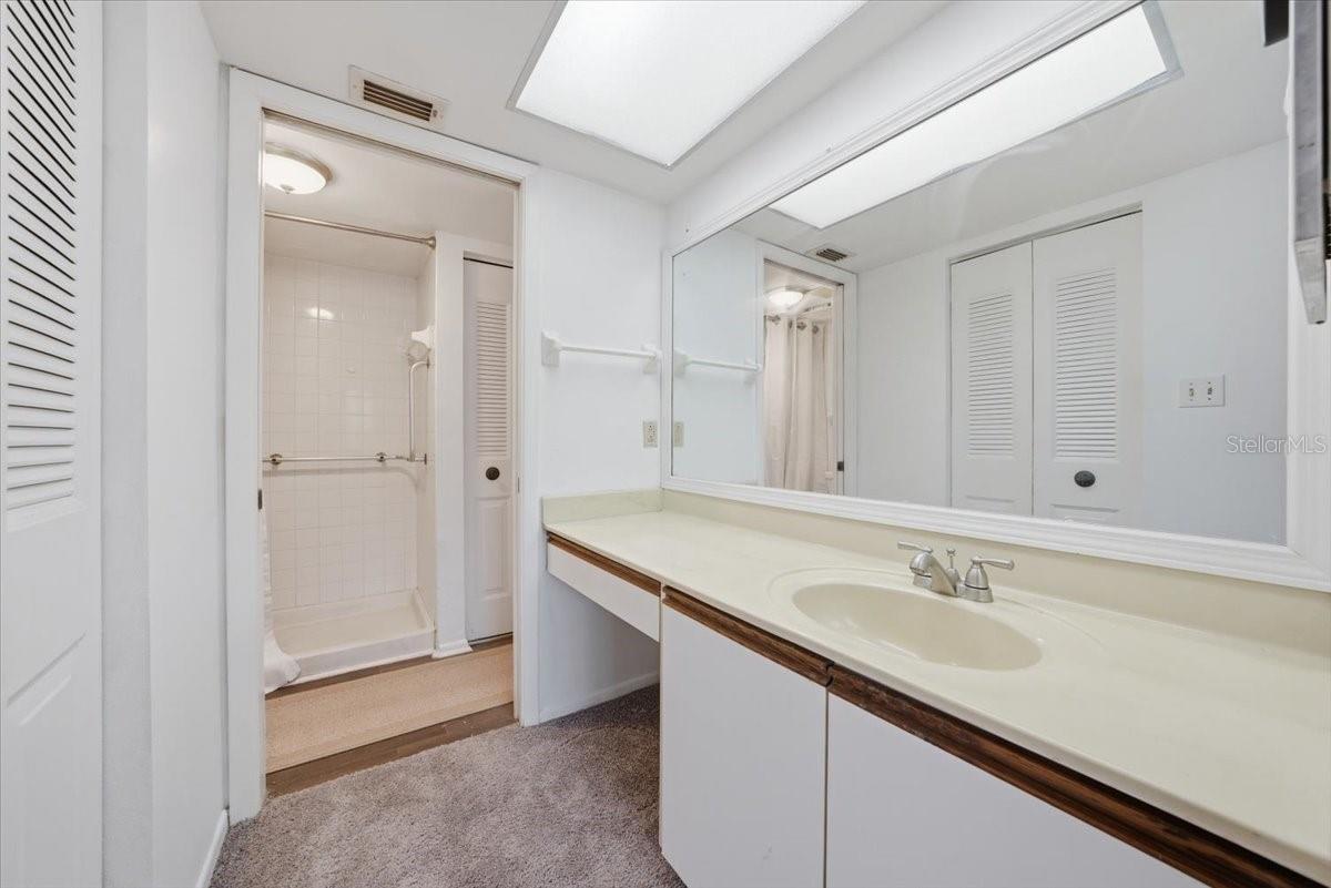 1332 PASADENA AVE S #102 — photo 20