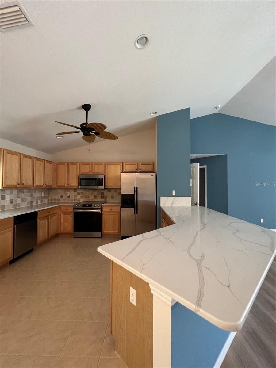 2634 TWINKLE AVE — photo 8