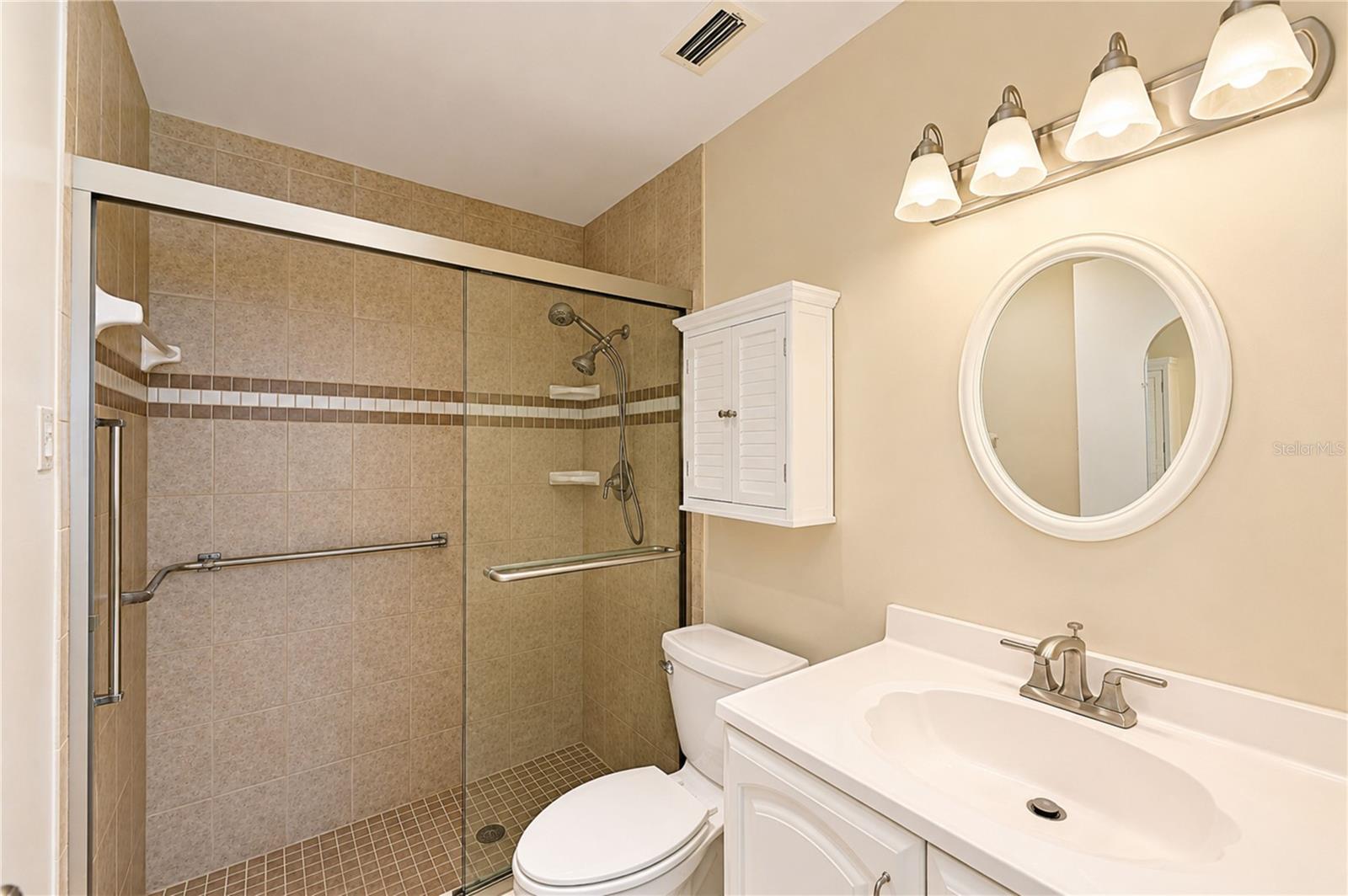 9425 ANDOVER CIR — photo 24
