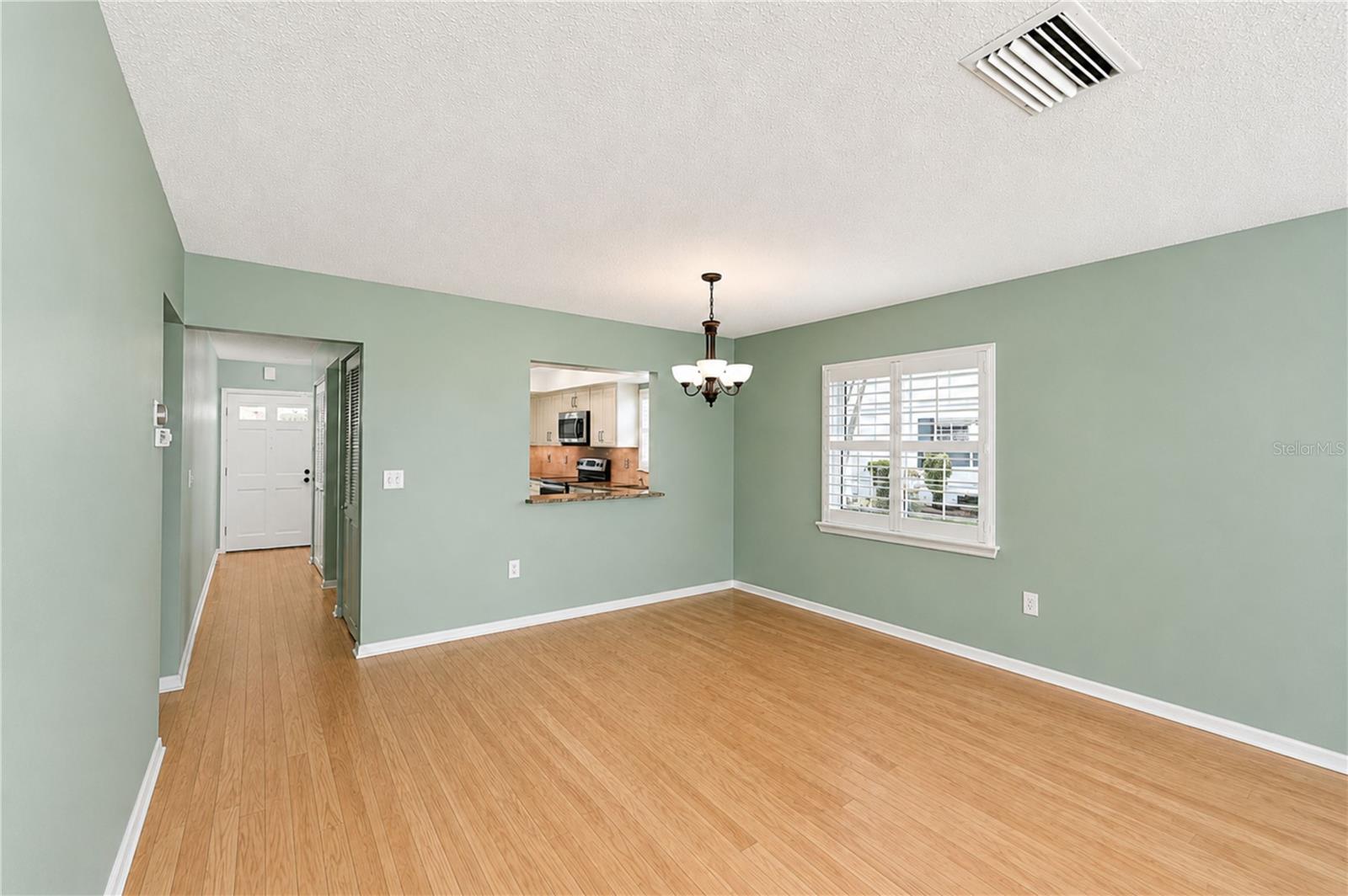 9425 ANDOVER CIR — photo 21