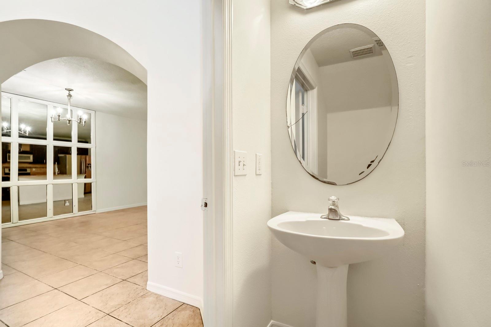 1048 TULLAMORE DR — photo 14