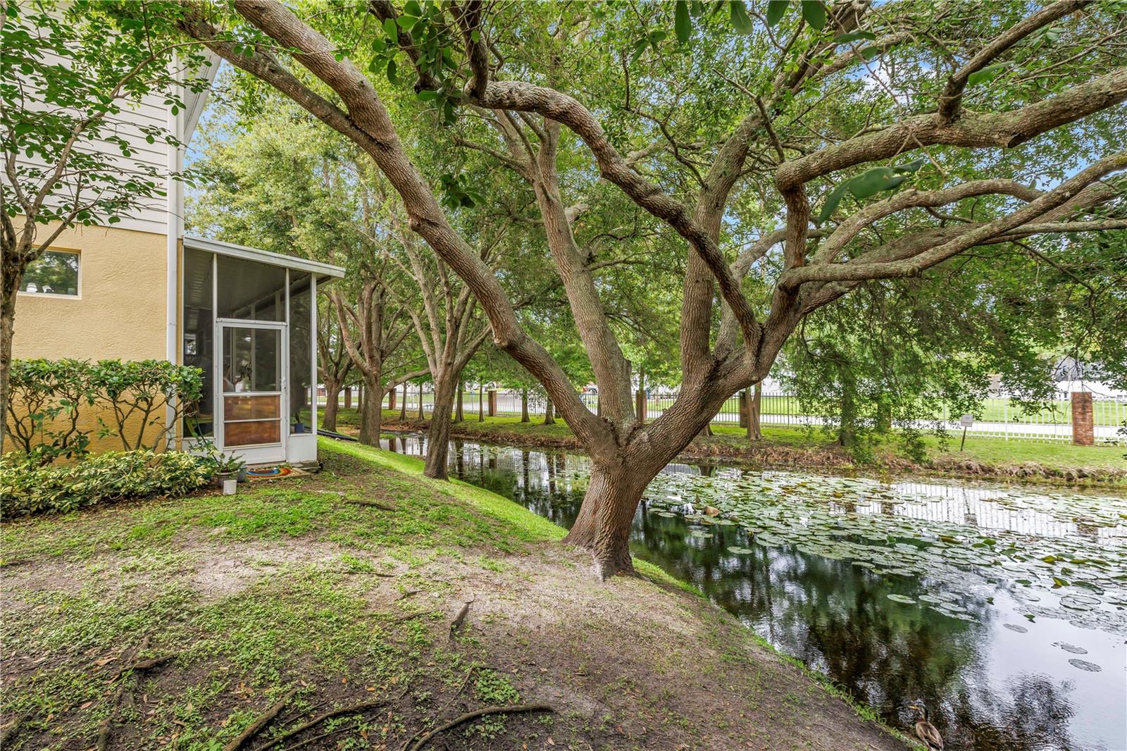 2982 ESTANCIA PL — photo 44