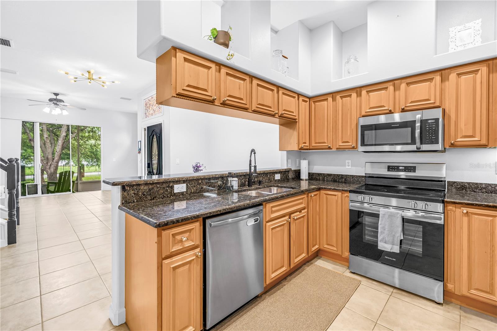 2982 ESTANCIA PL — photo 17