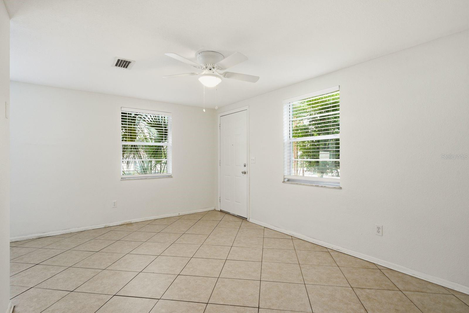 417 MILWAUKEE AVE — photo 6