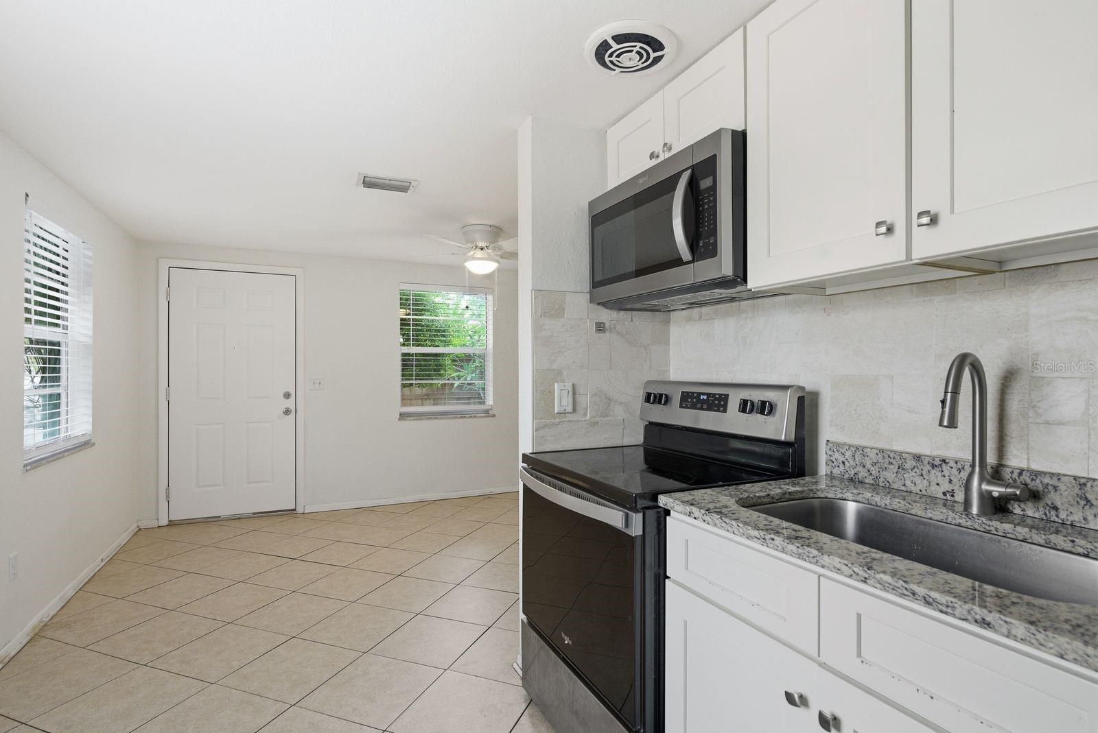417 MILWAUKEE AVE — photo 12