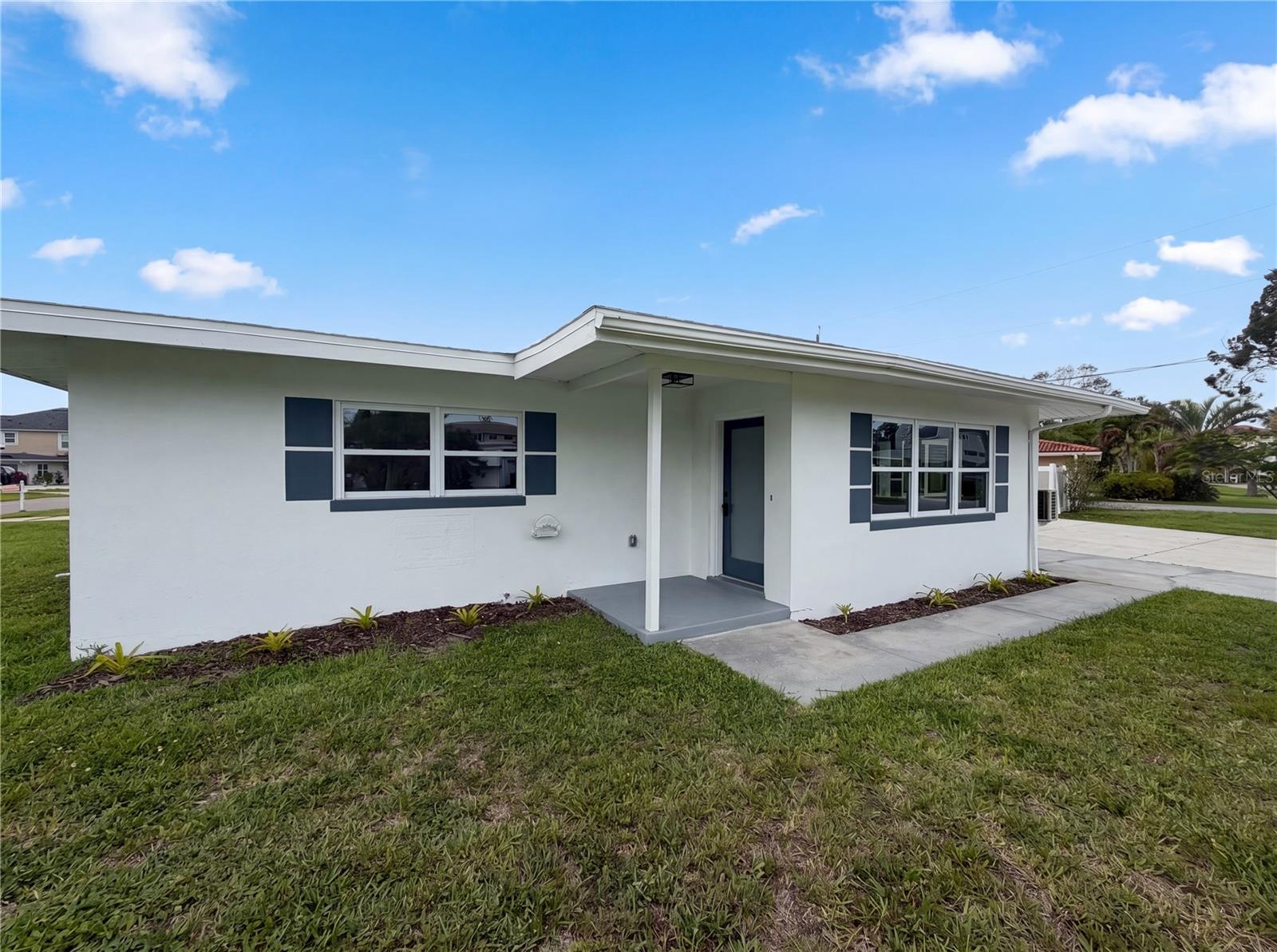 567 BAYWOOD DR N — photo 18