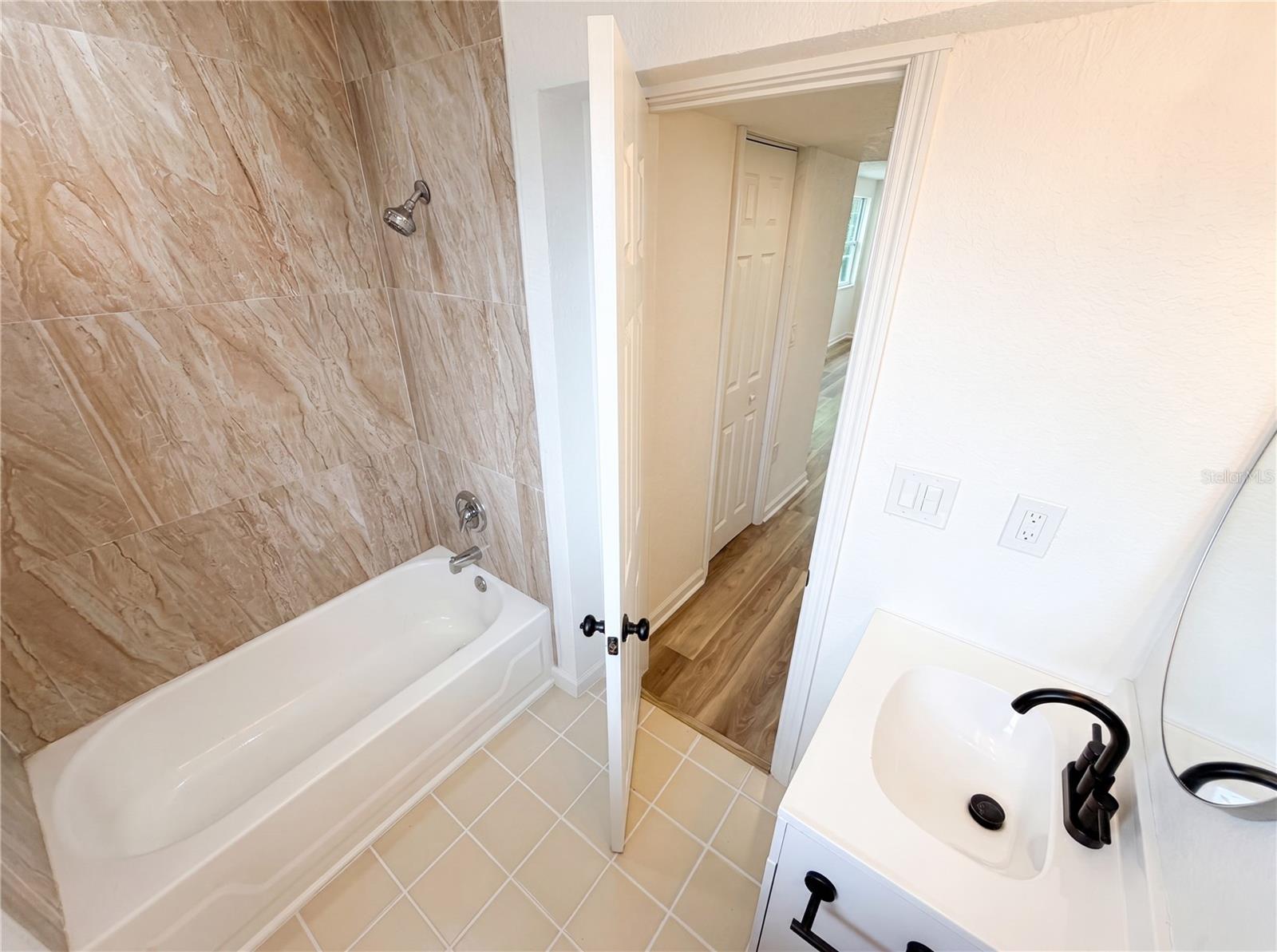 567 BAYWOOD DR N — photo 13
