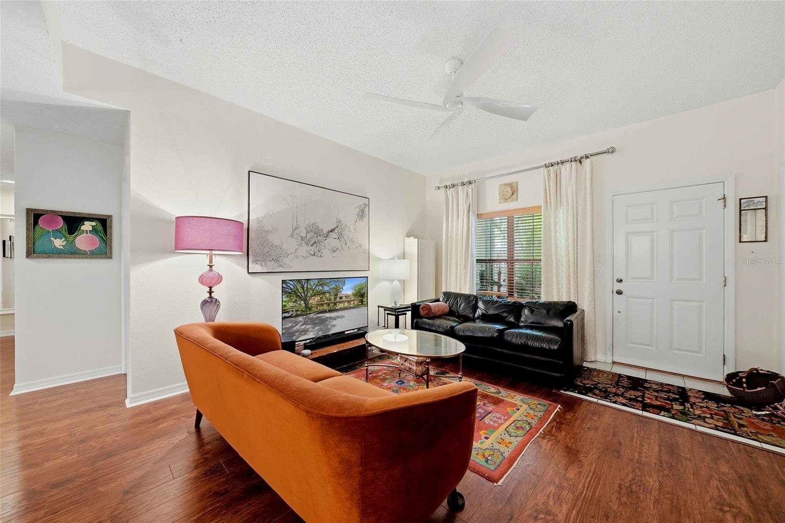 328 LOS PRADOS DR #328 — photo 4
