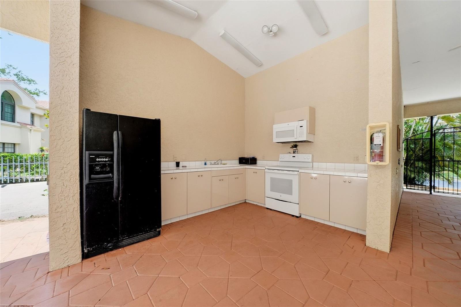 328 LOS PRADOS DR #328 — photo 36