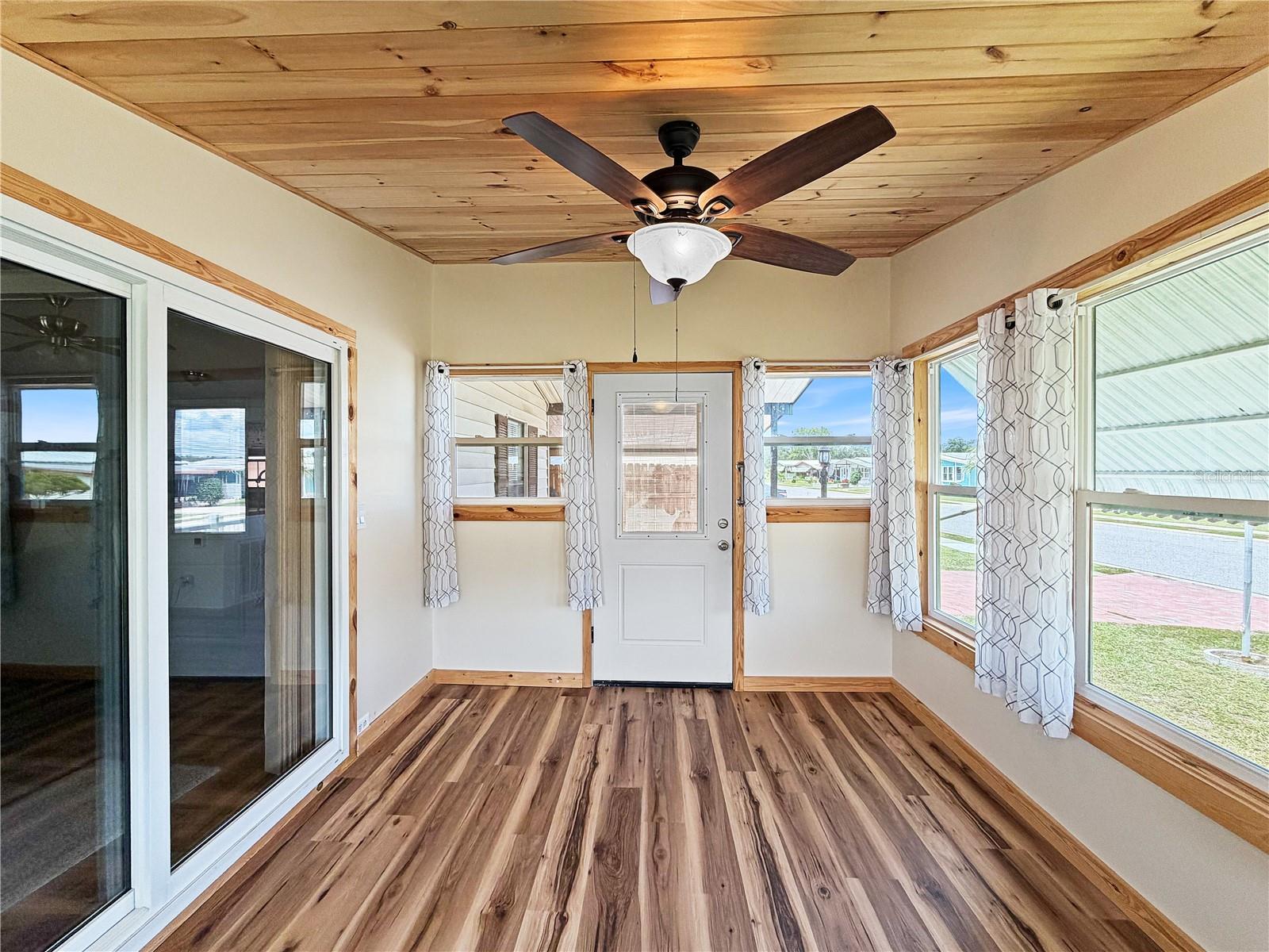 36412 LE SABRE WAY — photo 29