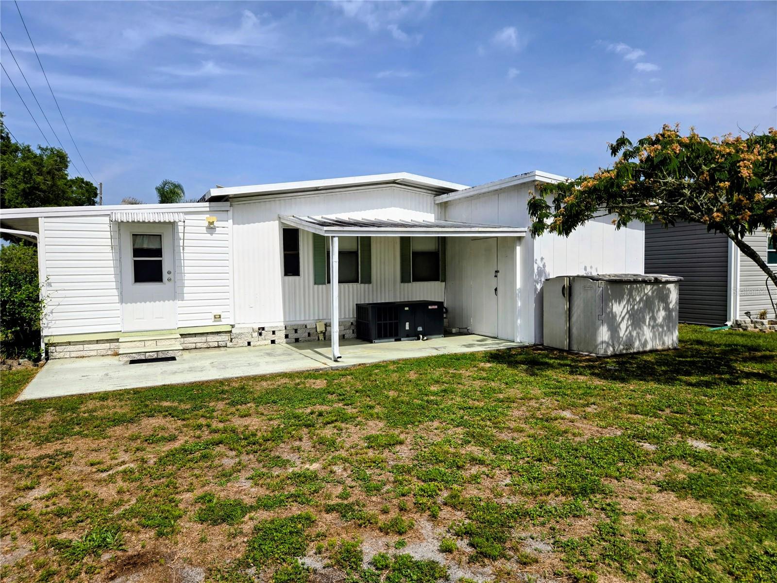 6253 BALMY LN — photo 2