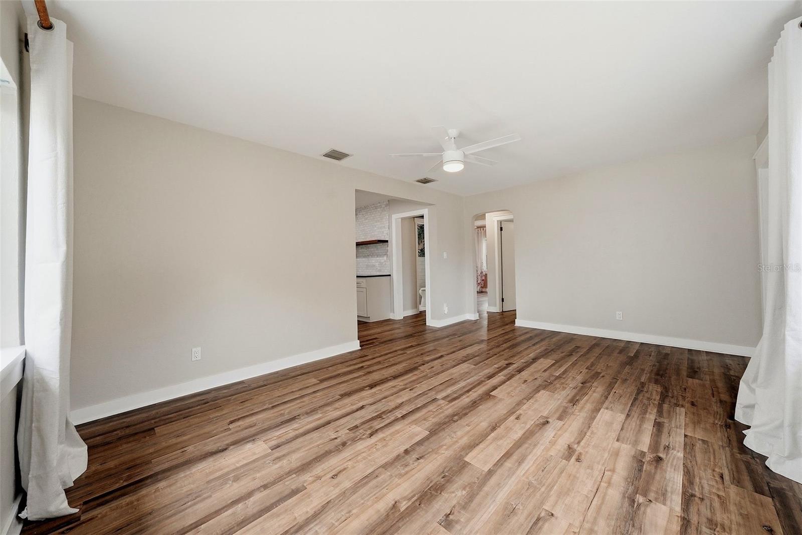 4730 BURLINGTON AVE N — photo 11