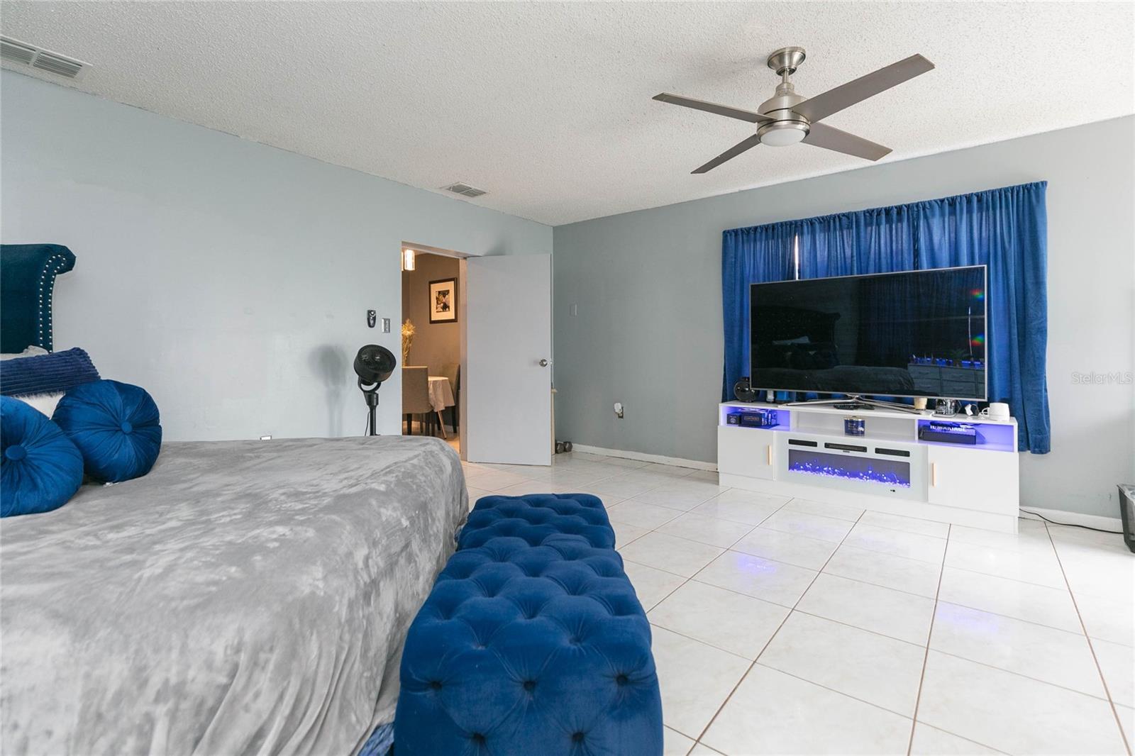 7412 KINGSTON DR — photo 24