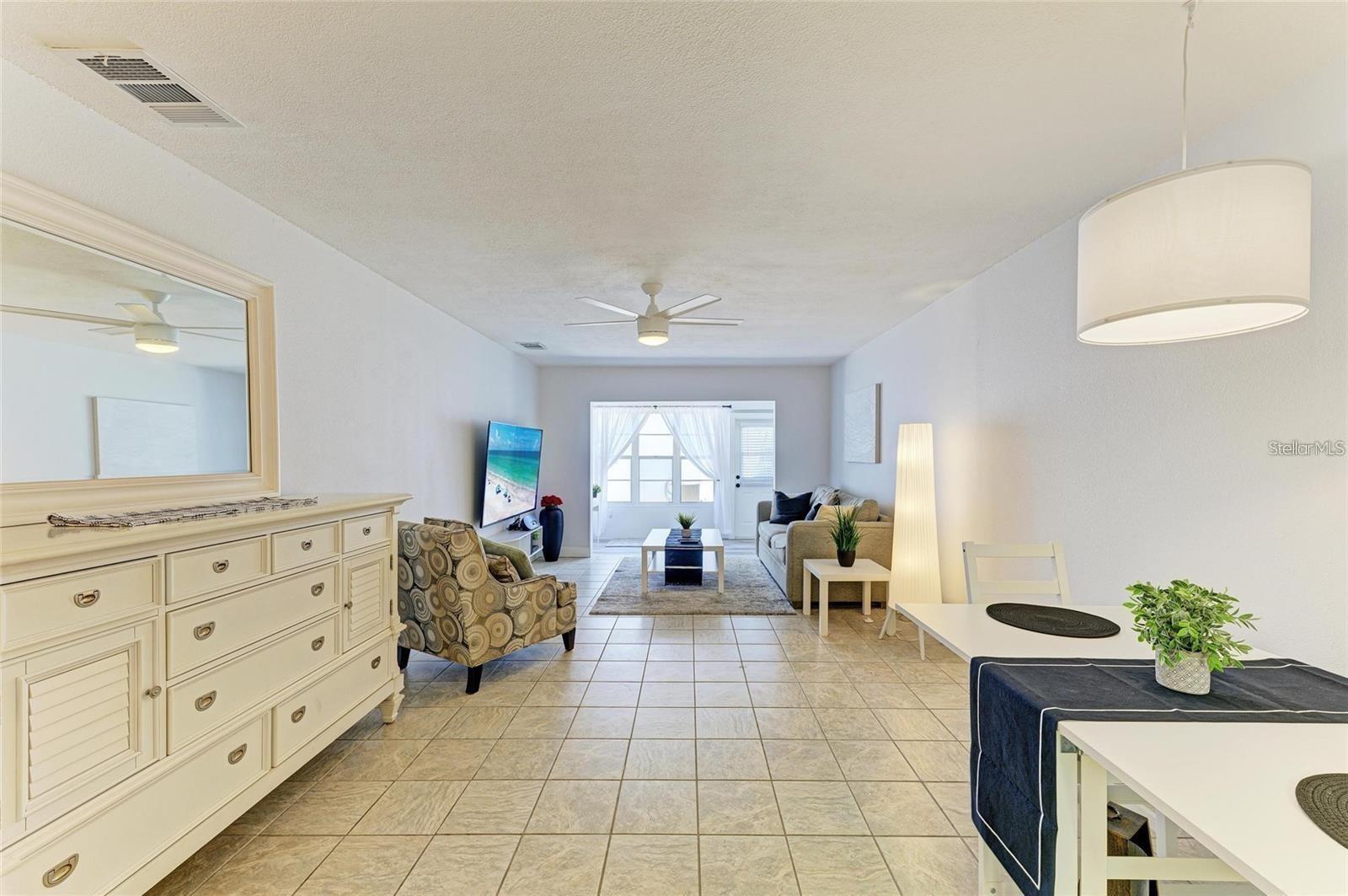 9810 DORADO AVE #9810 — photo 10