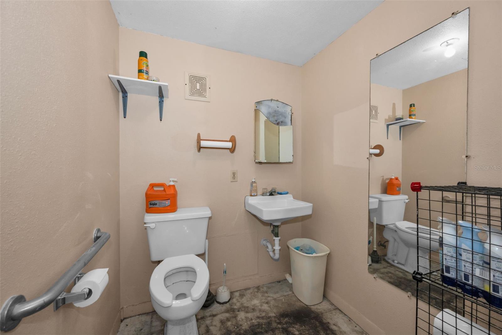 6581 SEMINOLE BLVD — photo 30