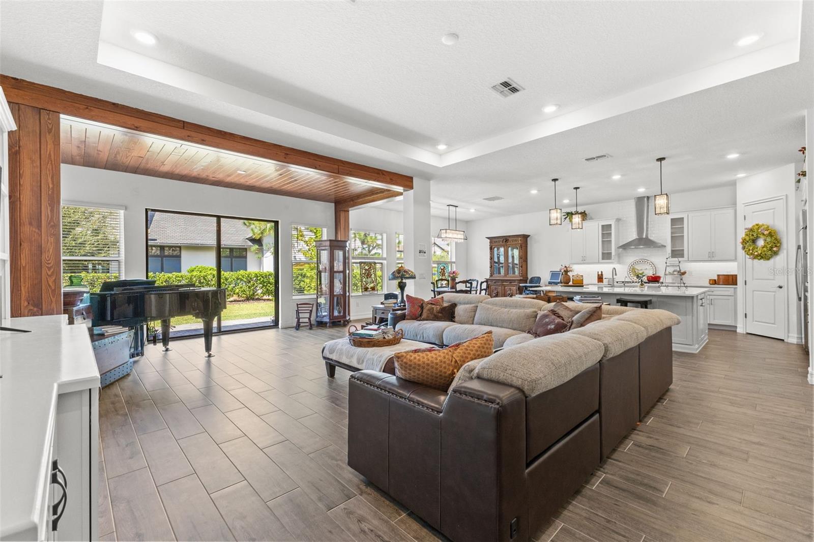 6170 MARSH TRAIL DR — photo 18