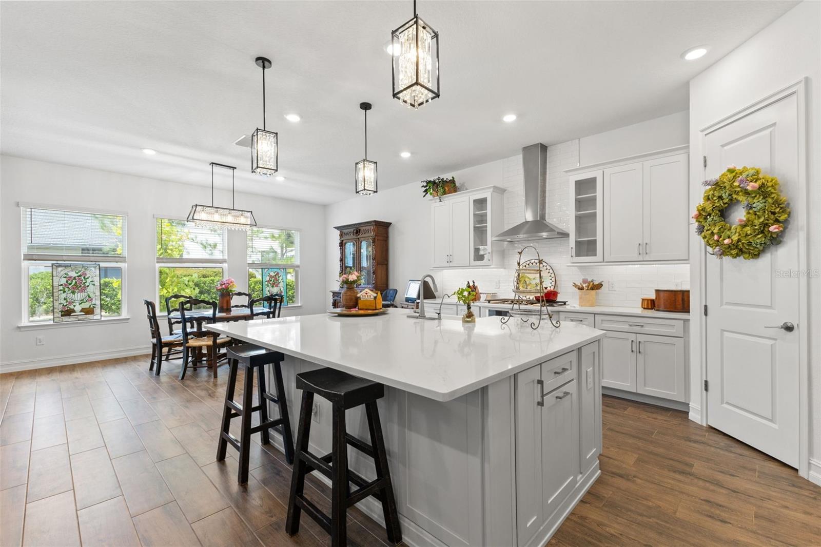 6170 MARSH TRAIL DR — photo 2