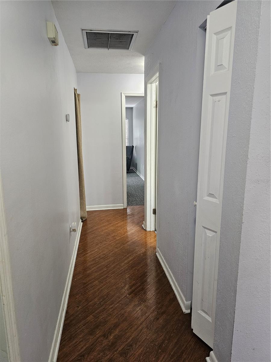 18322 SWAN LAKE DR — photo 37