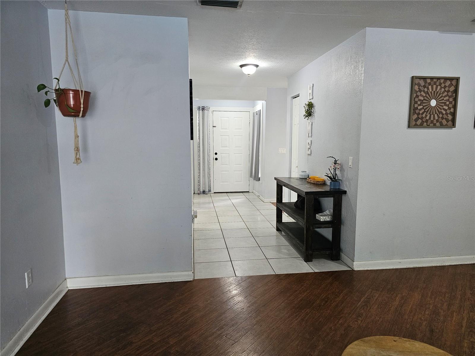 18322 SWAN LAKE DR — photo 6
