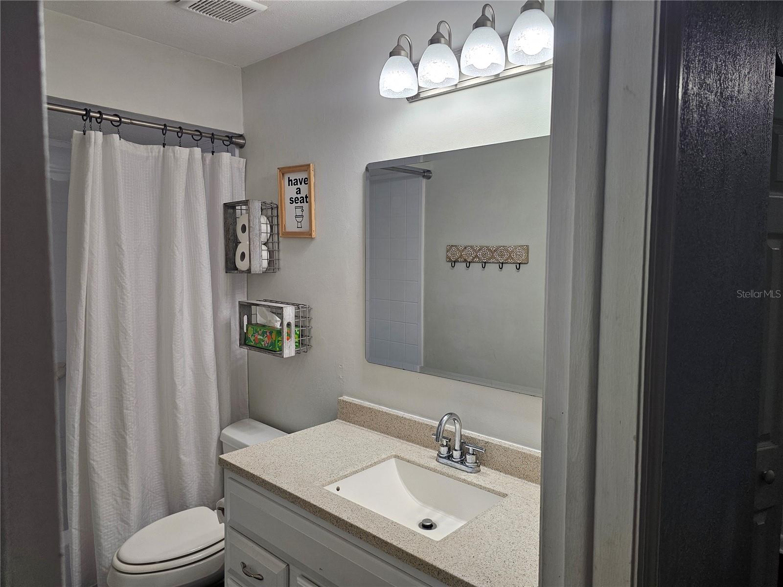 18322 SWAN LAKE DR — photo 35