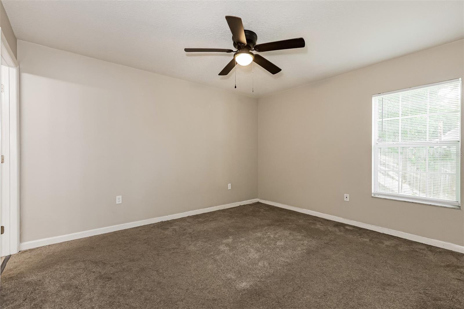 1505 E CARACAS ST — photo 11