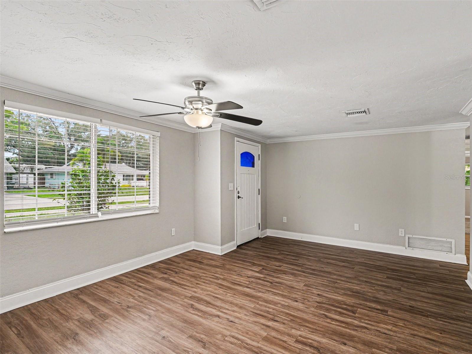 2111 FAIRFIELD AVE — photo 3