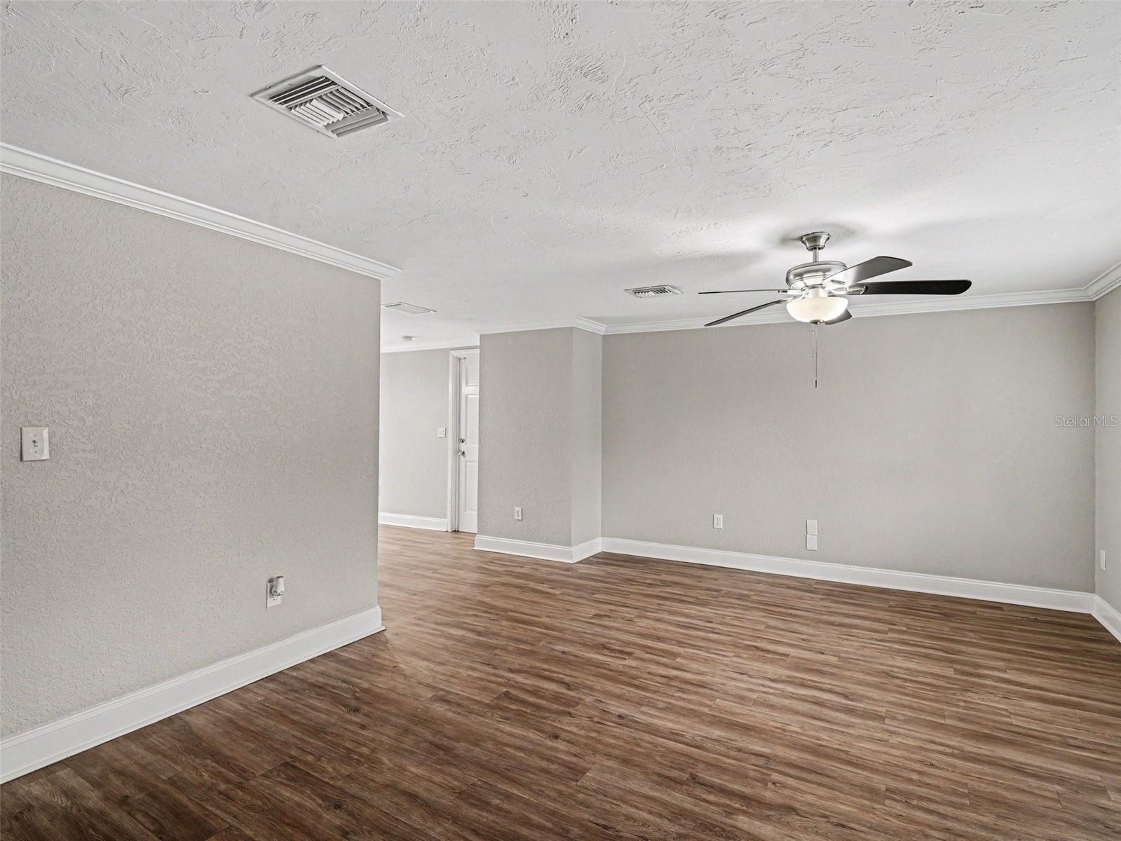 2111 FAIRFIELD AVE — photo 10