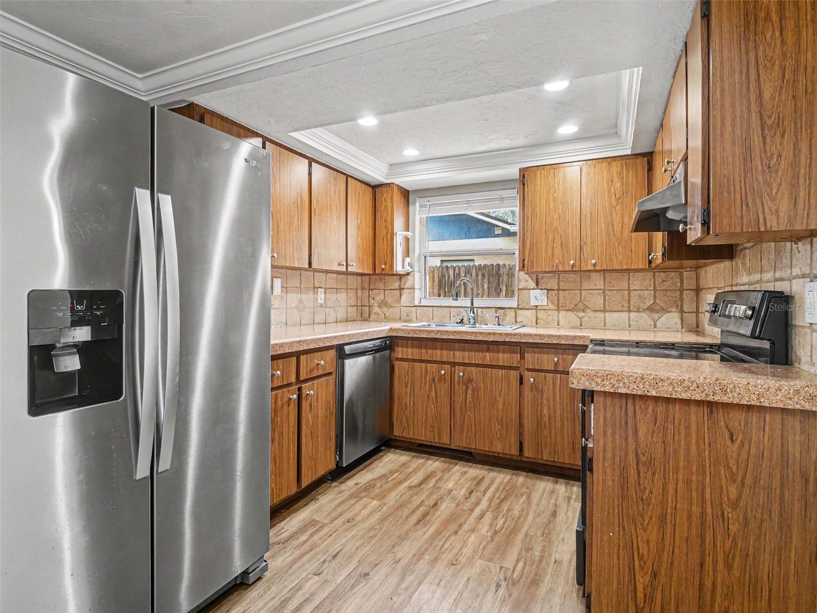 2111 FAIRFIELD AVE — photo 4