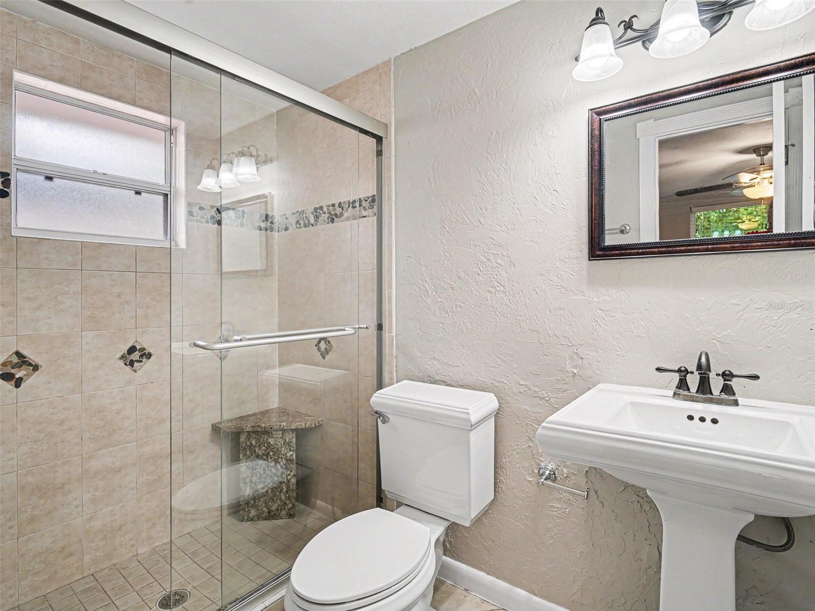 2111 FAIRFIELD AVE — photo 18