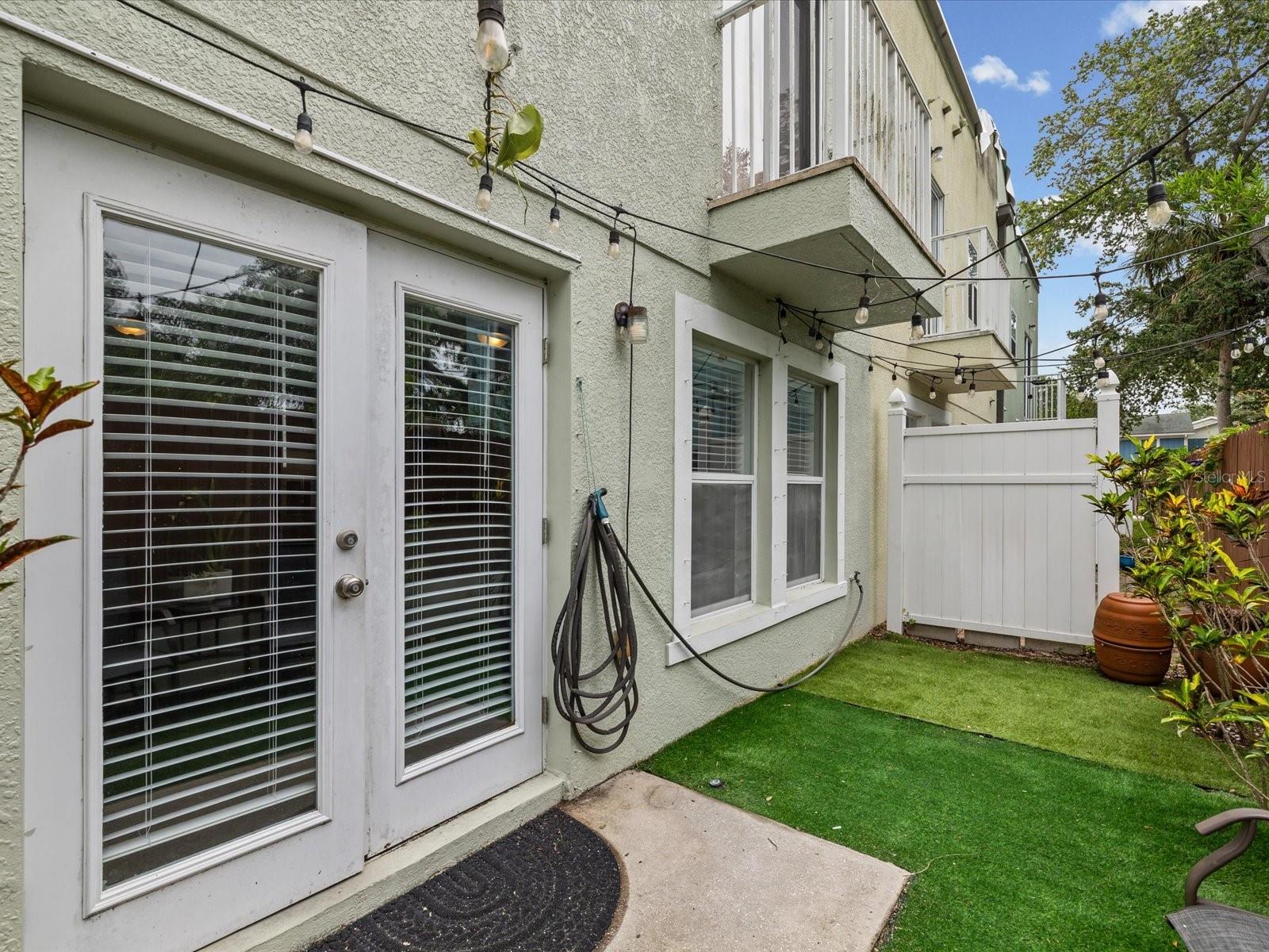 553 LUSARA CT — photo 6