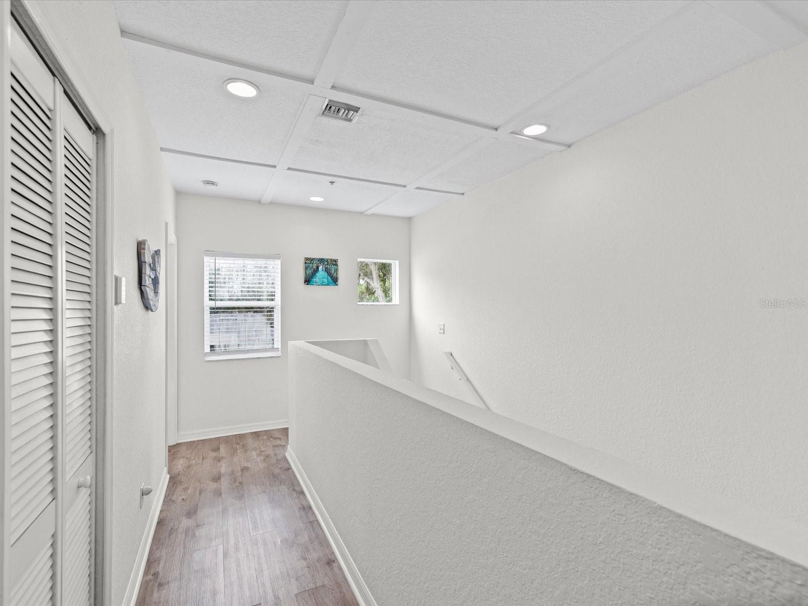553 LUSARA CT — photo 17