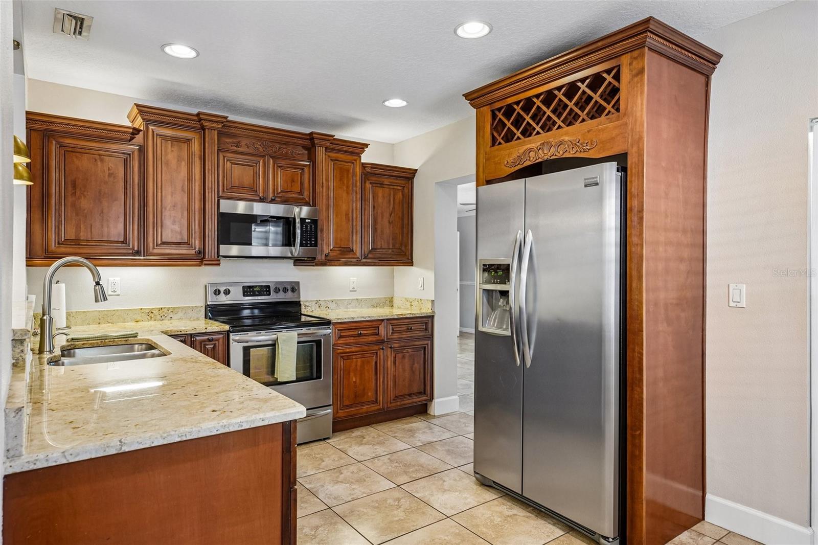 3924 W BAY VIEW AVE — photo 13