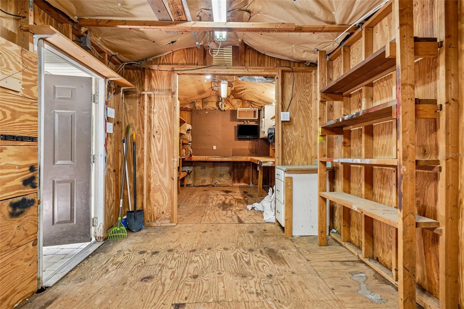 3924 W BAY VIEW AVE — photo 47