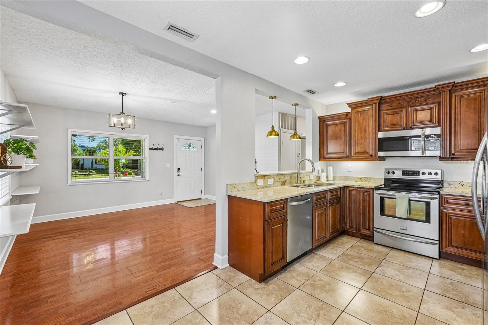 3924 W BAY VIEW AVE — photo 15