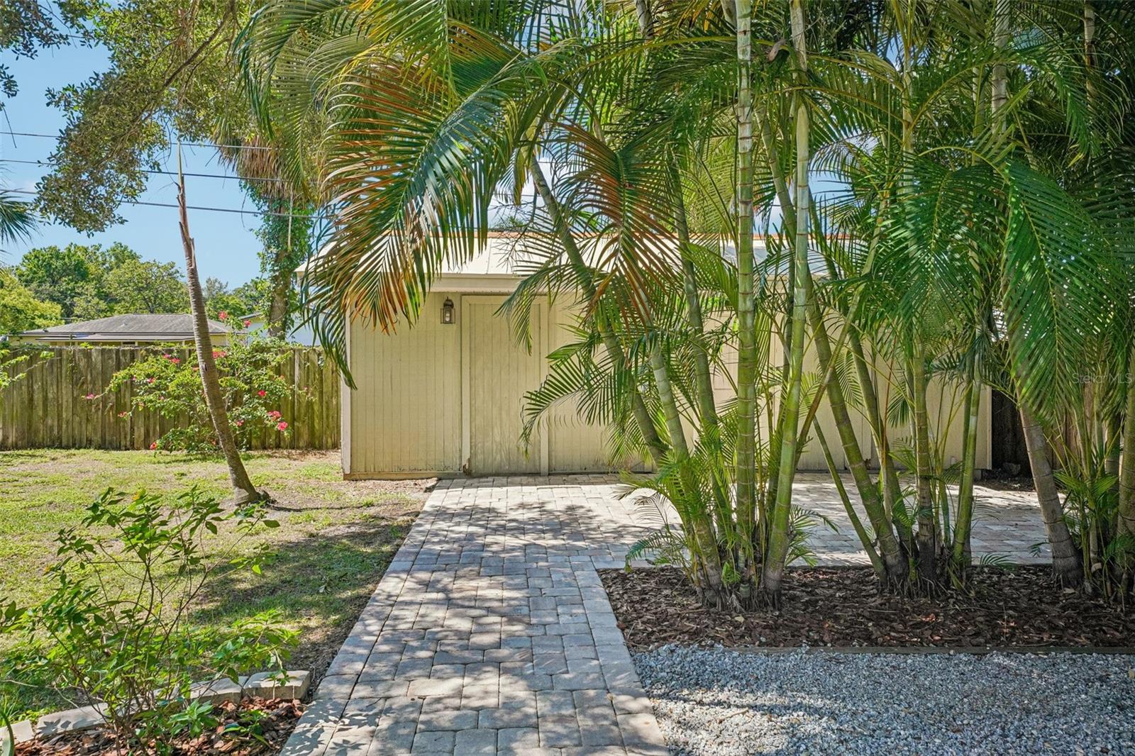 3924 W BAY VIEW AVE — photo 53